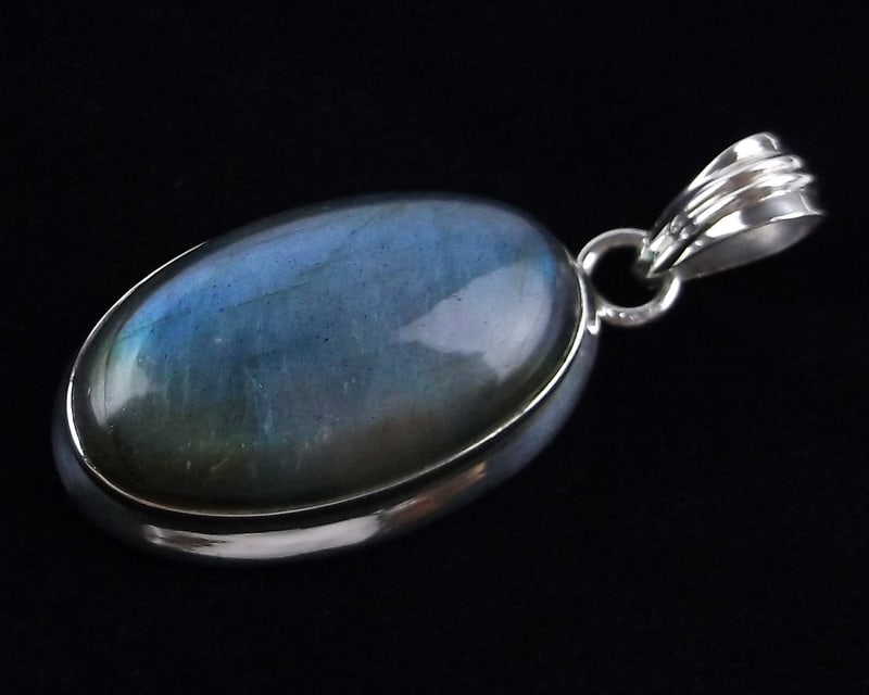 Mint Vintage Sterling Silver Labradorite Pendant Shines (1 of 3)