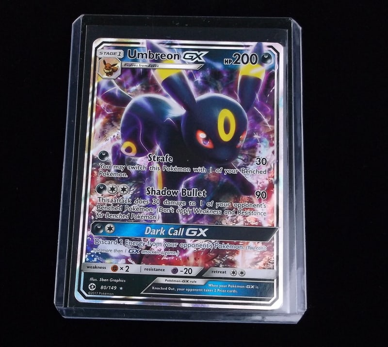 2017 Pokemon Umbreon GX Full Art Ultra Rare: A Vintage Pokemon Original Card in Top Loader and penny sleeve