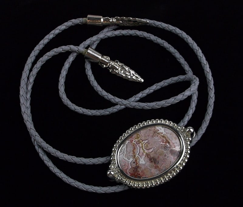 New Vintage 1970s Jasper Bolo Tie 36": new condition