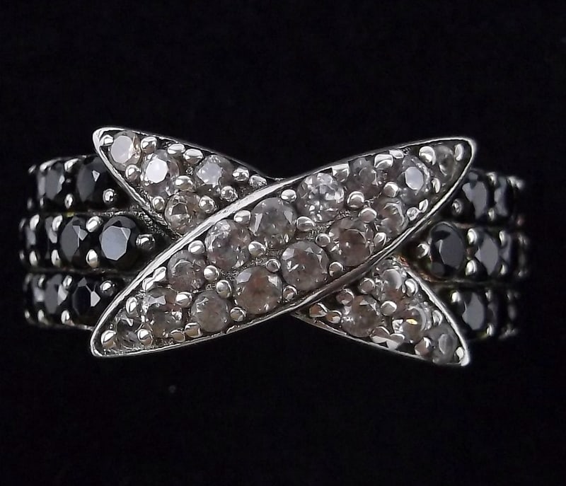 New Sterling Silver White Topaz Obsidian Ring 6: Solid Sterling Silver Guaranteed, in Brand New Never Worn Condition.