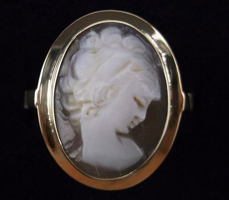 Mint Vintage 10kt Gold Carved Shell Cameo Ring 8 (1 of 4)
