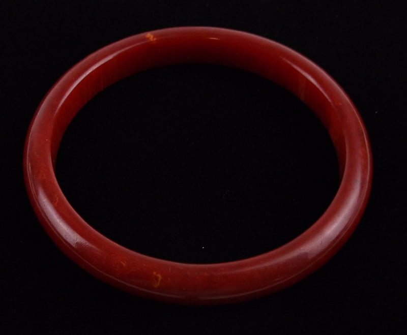 Stunning Vint 1950s Red Marble Bakelite Bangle Bracelet (1 of 4)