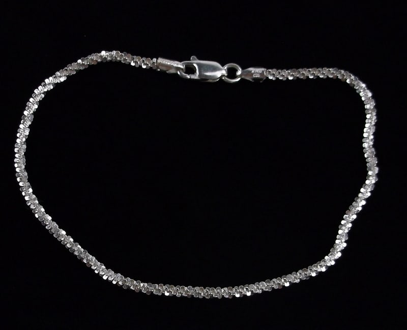 New Sterling Silver Soft Chain Bracelet 7.5": Solid Sterling Silver Guaranteed, in Brand New Never Worn Condition.