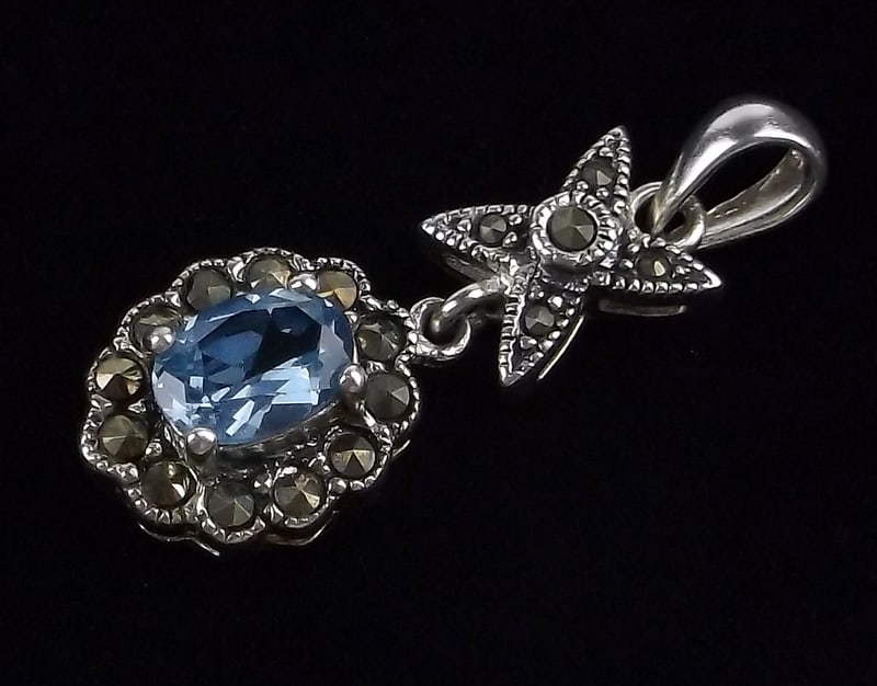 New Vintage Sterling Silver Blue Topaz Pendant (1 of 2)