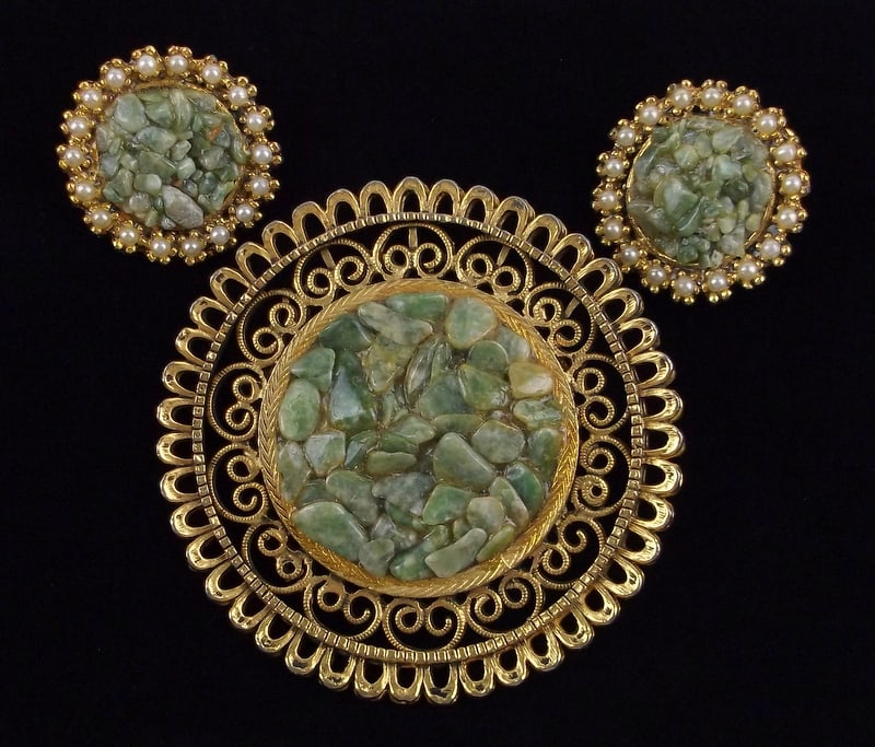 Stunning Vintage 1960s Jade Brooch Earrings Set (1 of 3)