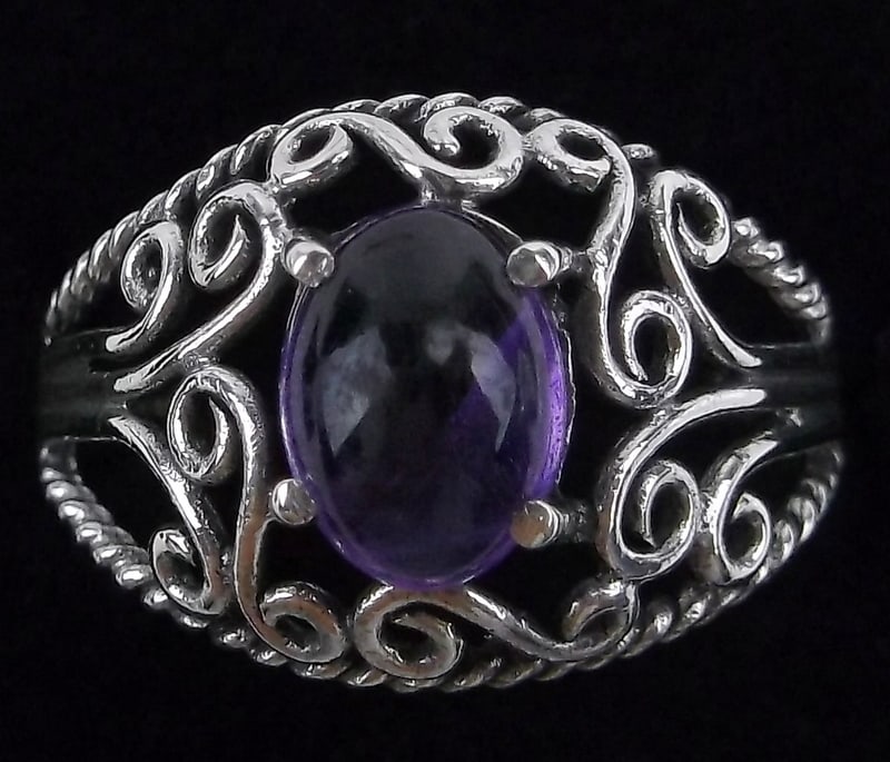 Mint Vintage Sterling Silver Amethyst Ring 7 (1 of 3)