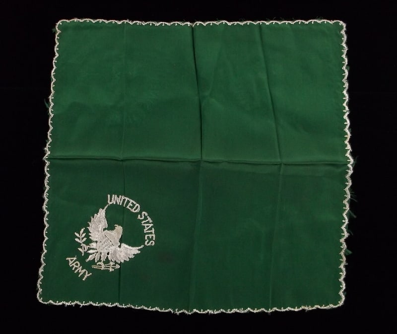 Gorgeous Vint 1942 WWII US Army Silk Handkerchief: beautiful condition