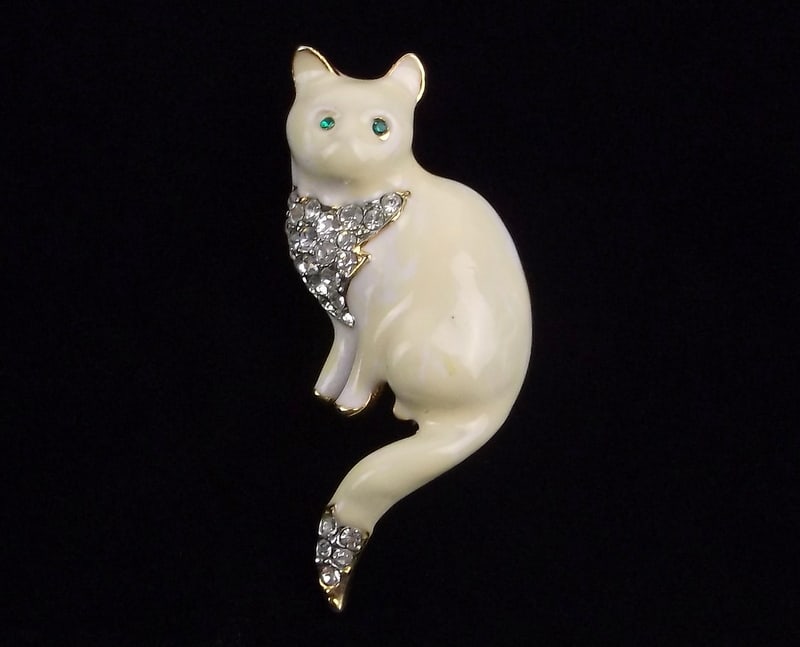 Mint Vintage Designer Enameled Rhinestone Cat Brooch (1 of 3)