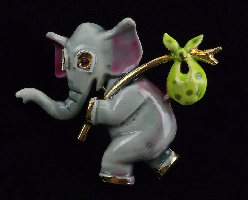 Mint Vint 1960s Lind Gal Enameled Elephant Brooch (1 of 3)