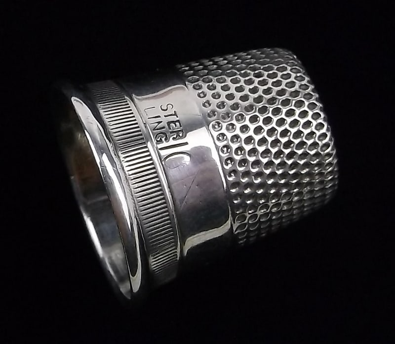 Stunning Vintage 1950s Sterling Silver Sewing Thimble (1 of 3)