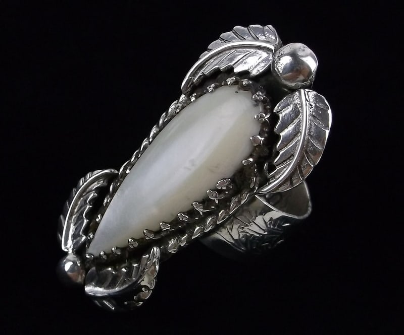 Navajo Loren Begay Sterling Silver MOP Ring 8 1960s Vint (1 of 7)