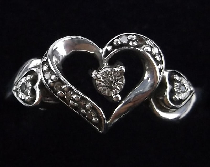 Mint Vintage Sterling Silver Diamond Heart Ring 7 (1 of 3)