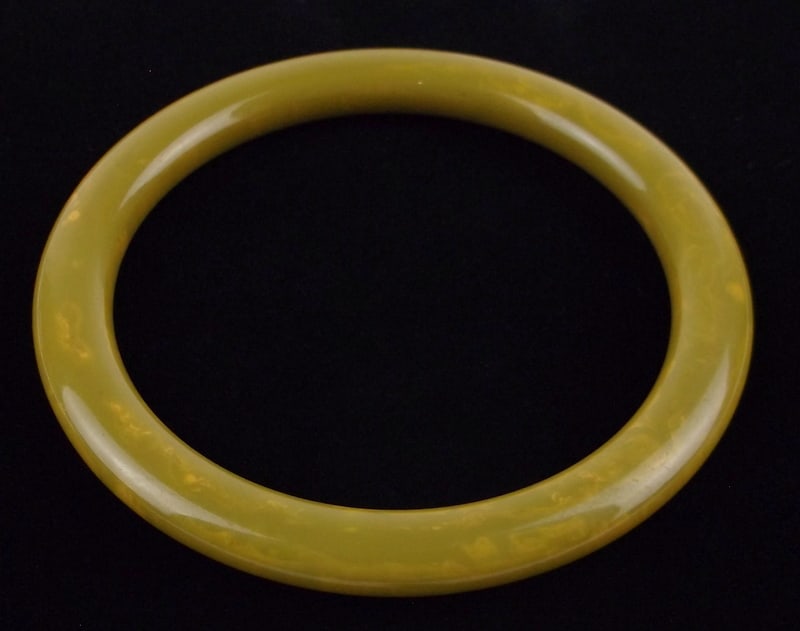 Mint Vintage 1950s Bakelite Bangle Bracelet (1 of 4)