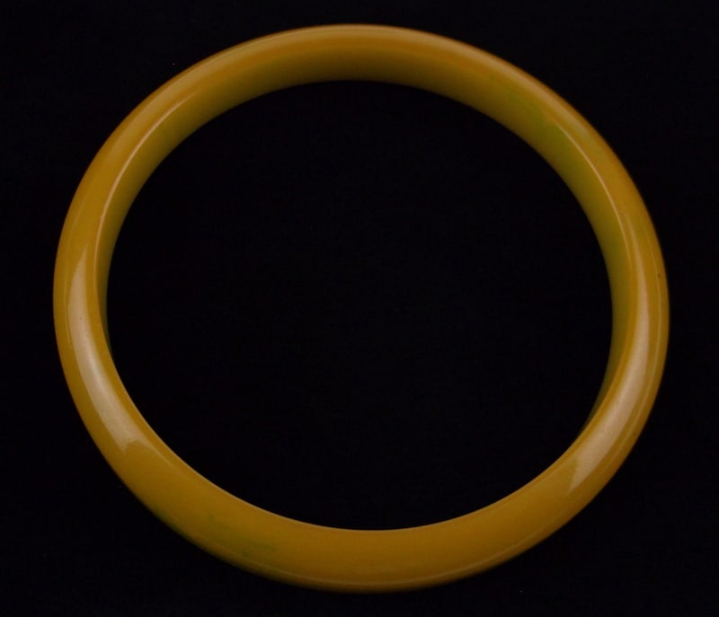 Mint Vintage 1950s Bakelite Bangle Bracelet (1 of 3)