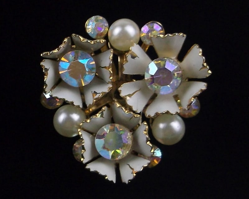Mint Vintage 1950s Coro Craft Rhinestone Brooch: Mint Condition, In Like New Condition, Perfect