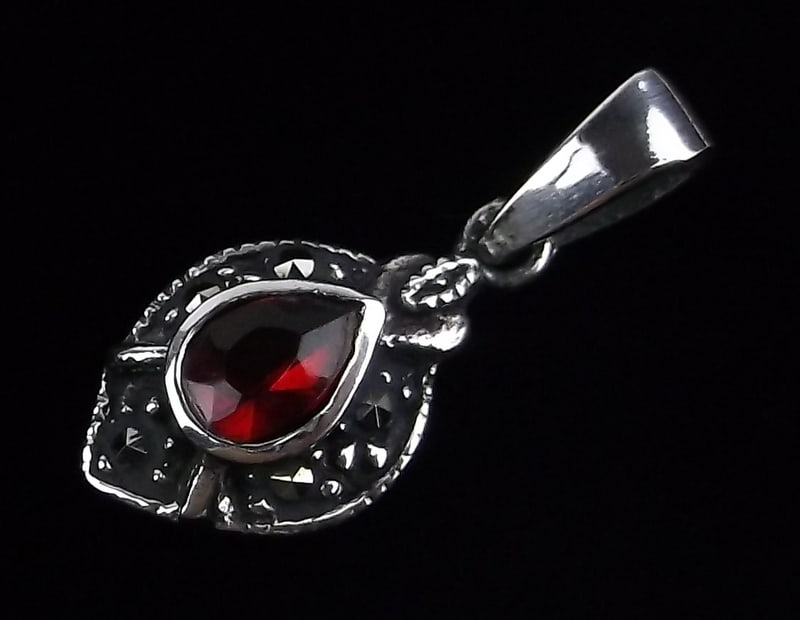 Mint Vintage Sterling Silver Garnet Pendant: Guaranteed Solid 925 Sterling Silver, in Excellent Condition