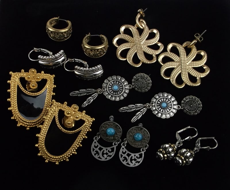 Stunning Lot of Vintage Various Earrings Sets Lot (1 of 2)