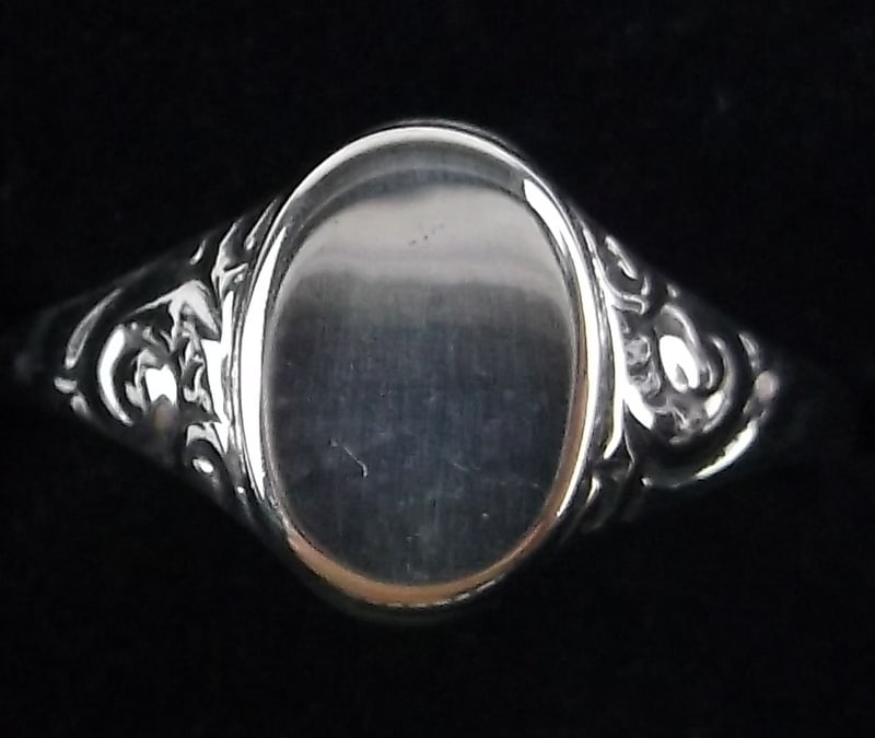 Mint Vintage Sterling Silver Thick Childs Ring 2.5 (1 of 3)