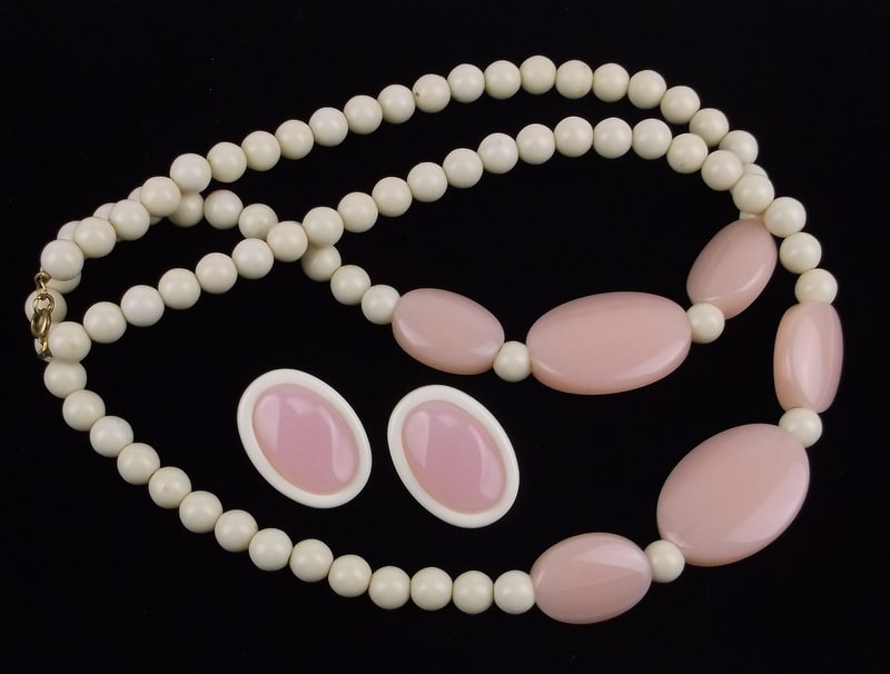 Mint 1960s Pink Creamsicle Lucite Necklace Earrings 36": Mint Condition, In Like New Condition, Perfect