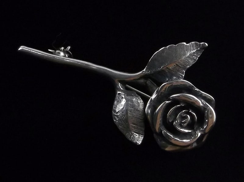 Mint Vintage James Avery Sterling Silver Rose Brooch Retired (1 of 4)