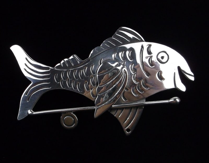 Big Mint Vintage Sterling Silver Fishing Pin Brooch: Guaranteed Solid 925 Sterling Silver, in Excellent Condition