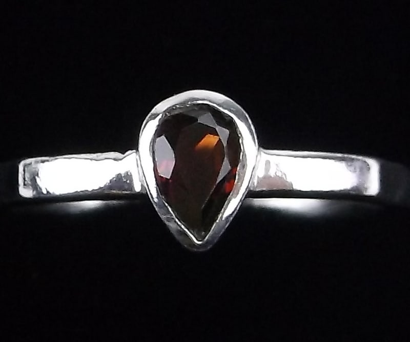 New Sterling Silver Teardrop Garnet Gem Ring 8: Solid Sterling Silver Guaranteed, in Brand New Never Worn Condition.