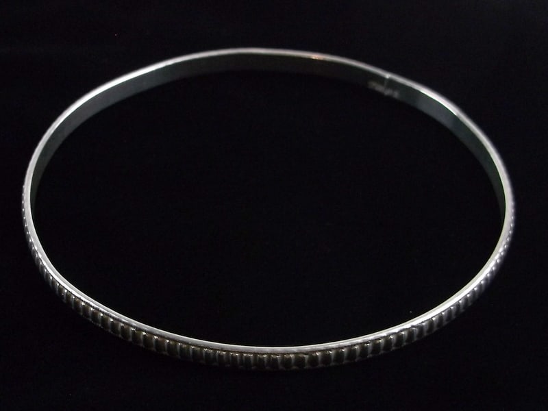 Mint Vintage 1950s Thick Sterling Silver Bangle Bracelet 6-7.5" (1 of 3)