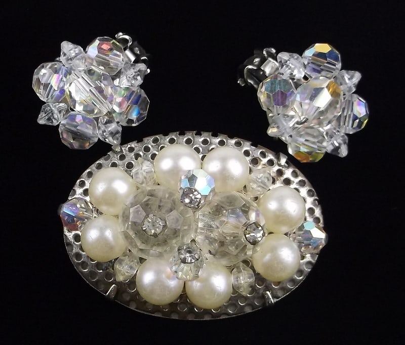 Stunning Vint 1950s Crystal Brooch Earrings Set (1 of 3)