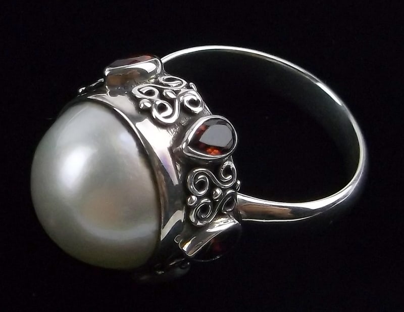 Mint Vint Designer Signed Sterling Silver Garnet Pearl Ring 9.5 (1 of 4)