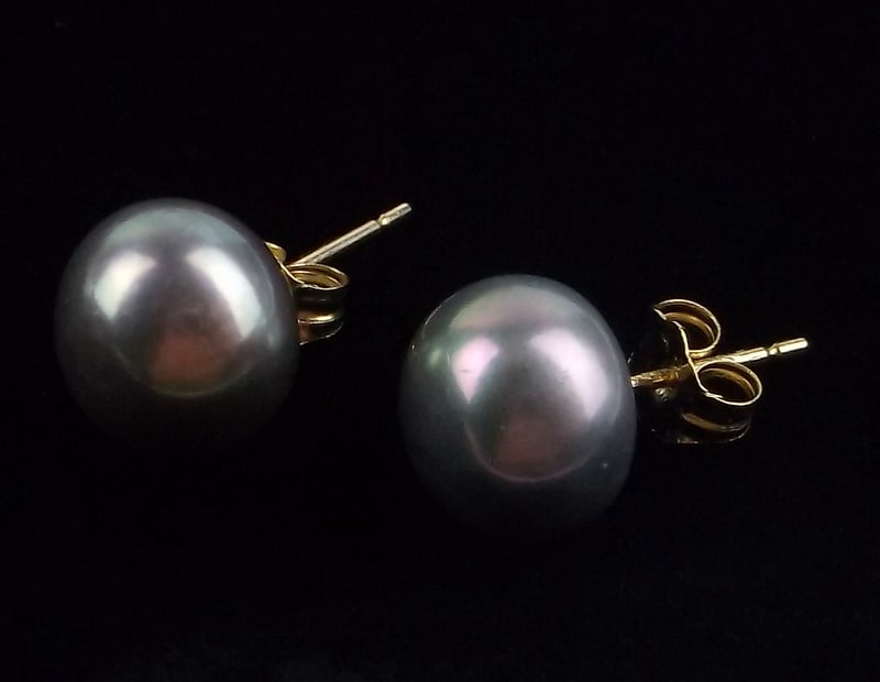 New 14kt Gold Black Pearl Stud Earrings (1 of 2)