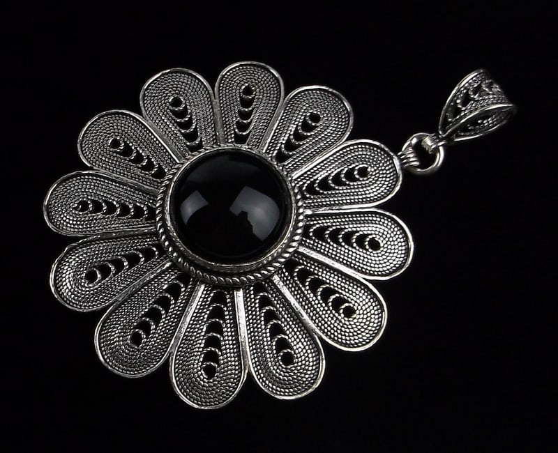 New Big Designer Sterling Silver Onyx Flower Pendant Heavy (1 of 3)