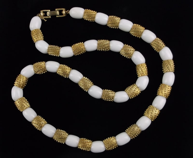 Mint Vintage 1950s Crown Trifari Lucite Necklace 24": Mint Condition, In Like New Condition, Perfect