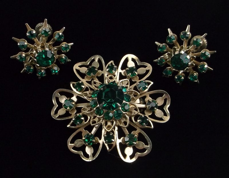 Mint Vintage 1950s Rhinestone Brooch Earrings Set Snowflake (1 of 3)
