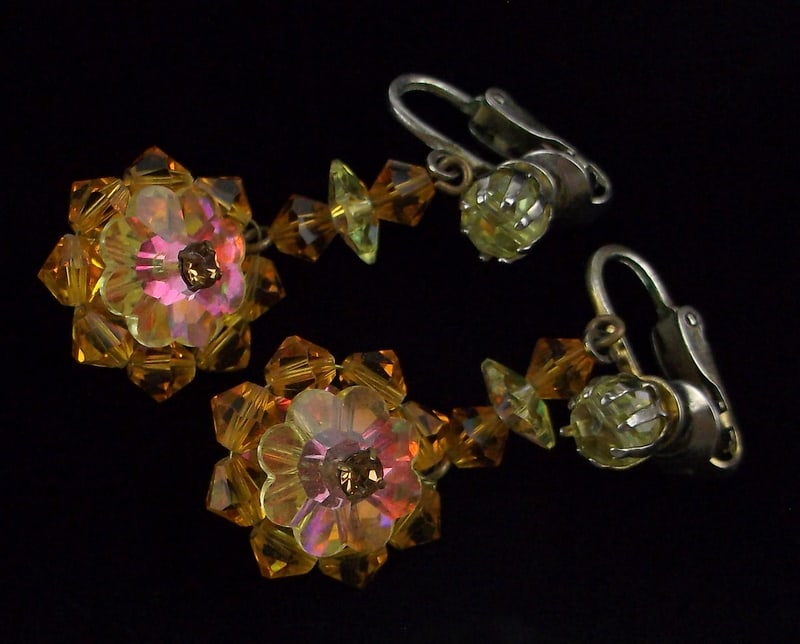 Mint Vintage 1960s Crystal Rhinestone Drop Earrings (1 of 2)