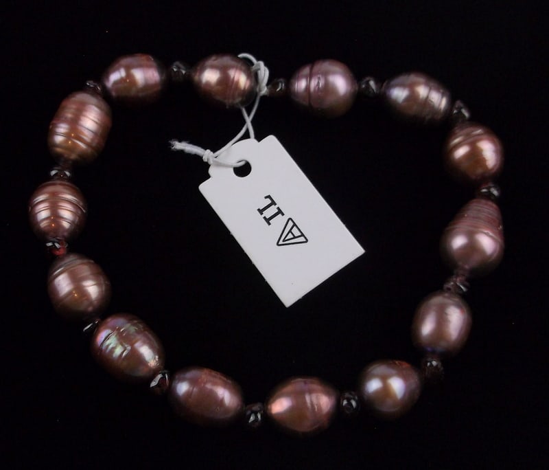 New Designer Pearl Garnet Bracelet Stretch To Fit: new condition