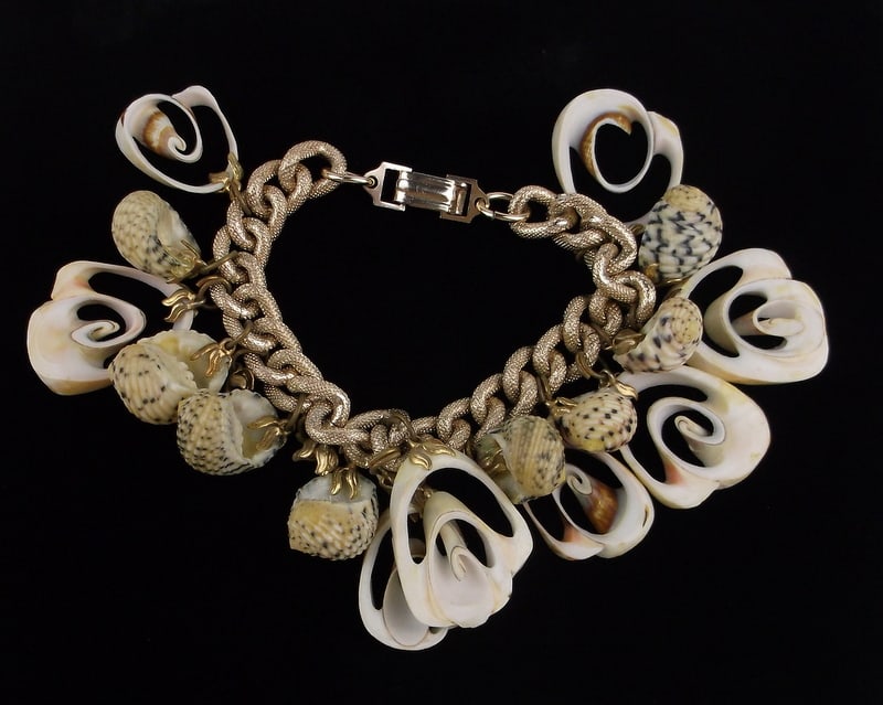 Mint Vintage 1960s Germany Shell Charm Bracelet 8" (1 of 3)