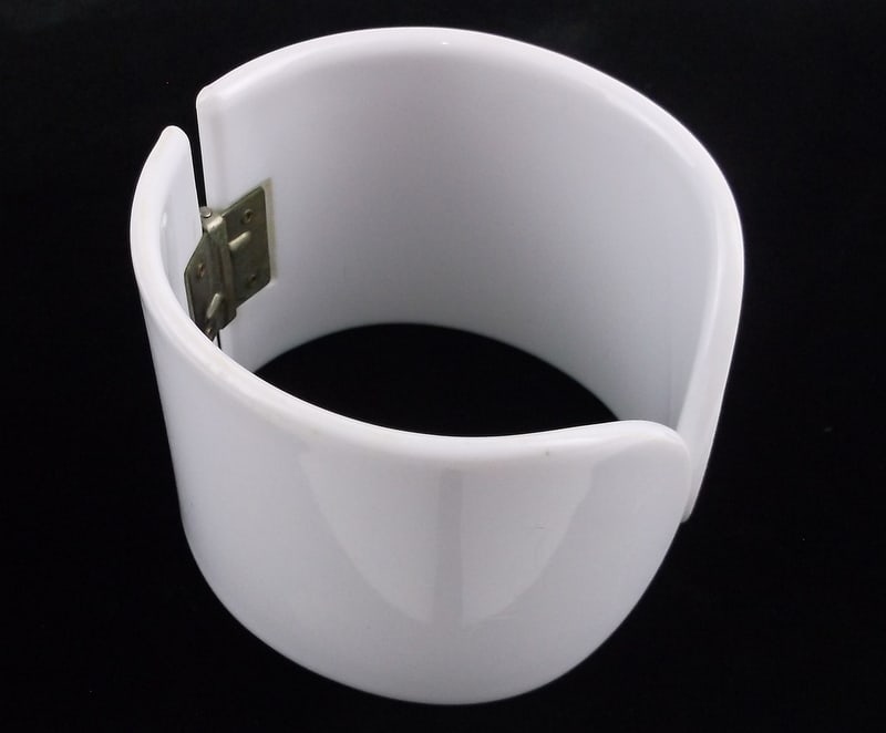 Stunning 1950s White Lucite Clamper Bracelet 6-7.5": excellent condition
