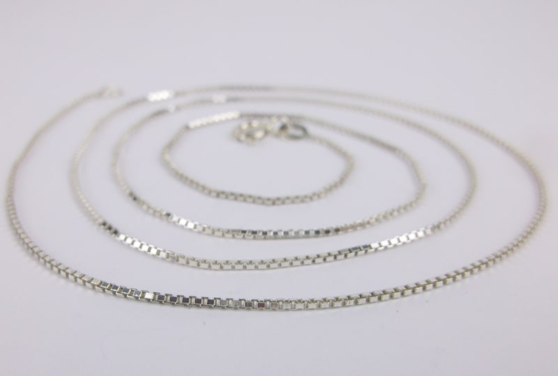 Mint Vintage Sterling Silver Box Chain Necklace 26" (1 of 2)