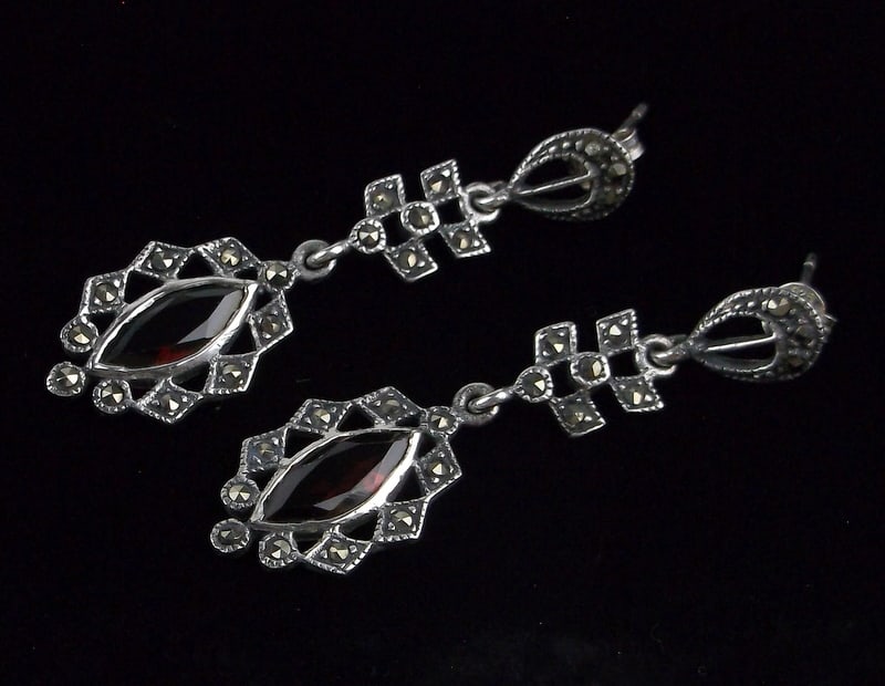 Mint Vintage Thick Sterling Silver Garnet Drop Earrings: Guaranteed Solid 925 Sterling Silver, in Excellent Condition