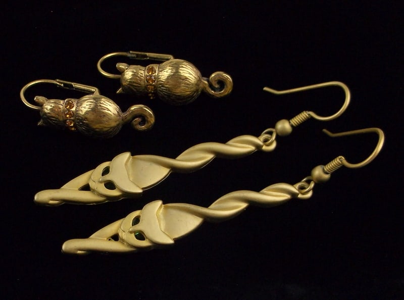 2 Mint Vintage Rhinestone Cat Earrings Sets Lot (1 of 3)