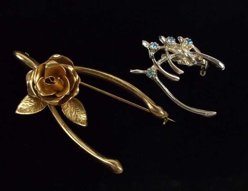 Stunning 1950s Coro Craft More Wishbone Brooch Lot: excellent condition