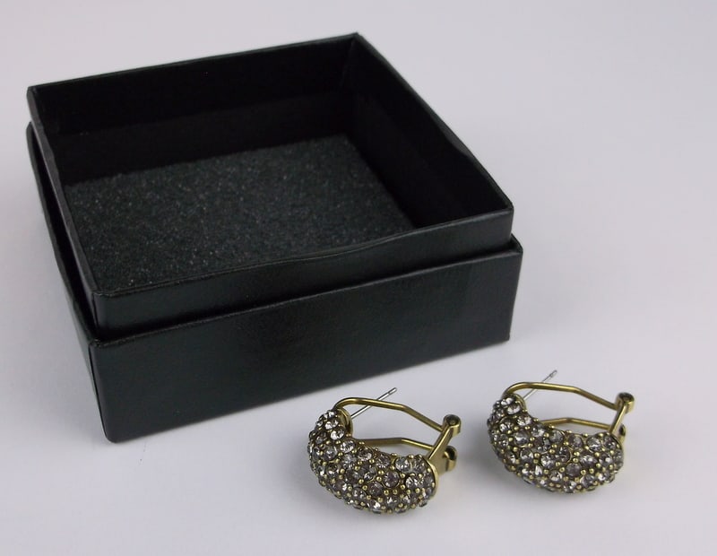 New Boxed Heidi Daus Vintage Rhinestone Earrings Set (1 of 3)