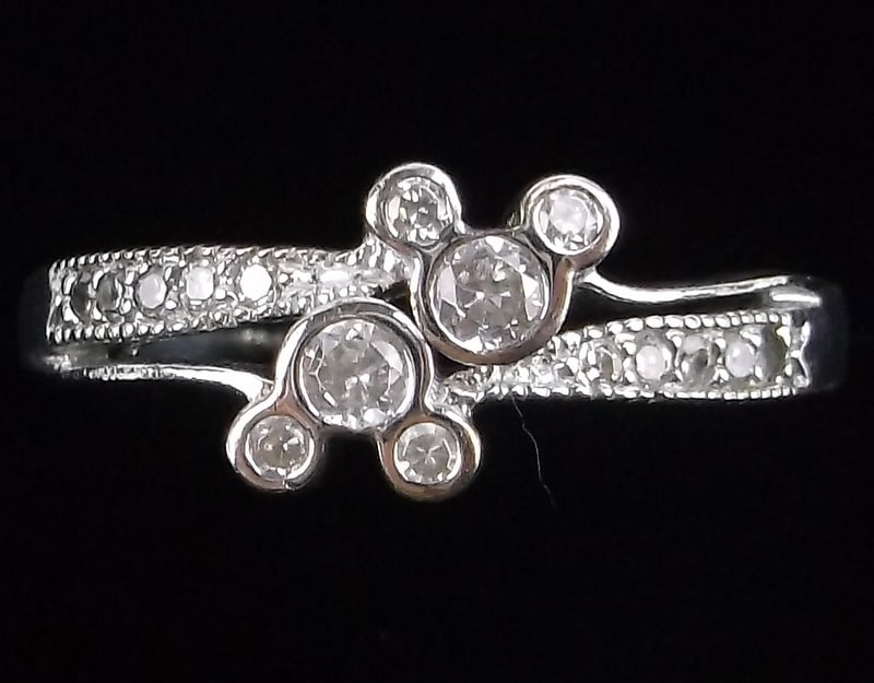 Stunning Disney Sterling Silver Mickey Mouse Ring 8 (1 of 3)