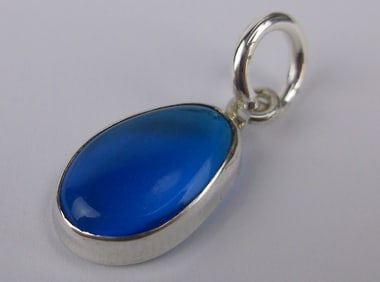 Mint Vintage Sterling Silver Blue Stone Pendant