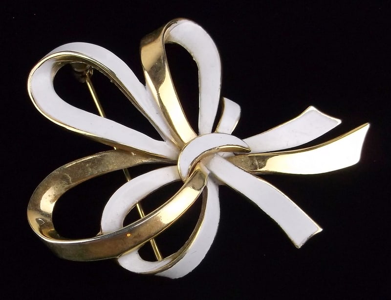 Mint Vintage 1960s Crown Trifari Enameled Brooch: Mint Condition, In Like New Condition, Perfect