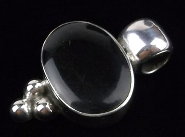 Stunning Vintage Taxco Sterling Silver Onyx Pendant