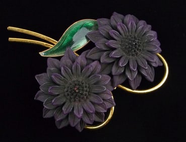 Mint Vintage 1960s Lucite Flower Brooch