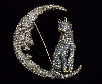 Big Mint Enameled Rhinestone Cat On The Moon Brooch