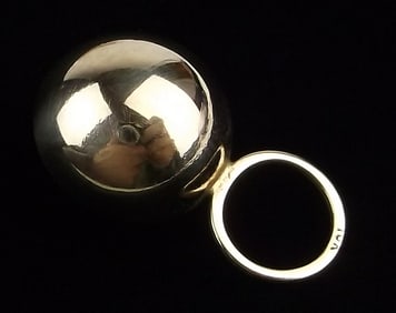 Mint Vintage 10kt Gold Ball Pendant