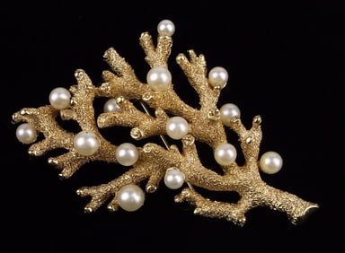 Mint Vintage 1960s Crown Trifari Coral Pearl Brooch